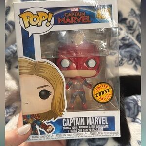 Funko Pop #425 Captain Marvel Chase Limited Edition